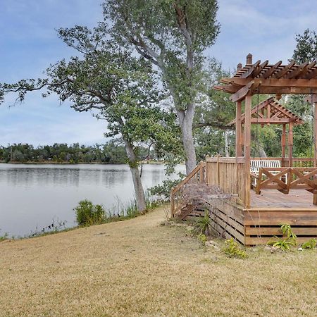 Lakefront Panama City Studio With Hot Tub Access エクステリア 写真