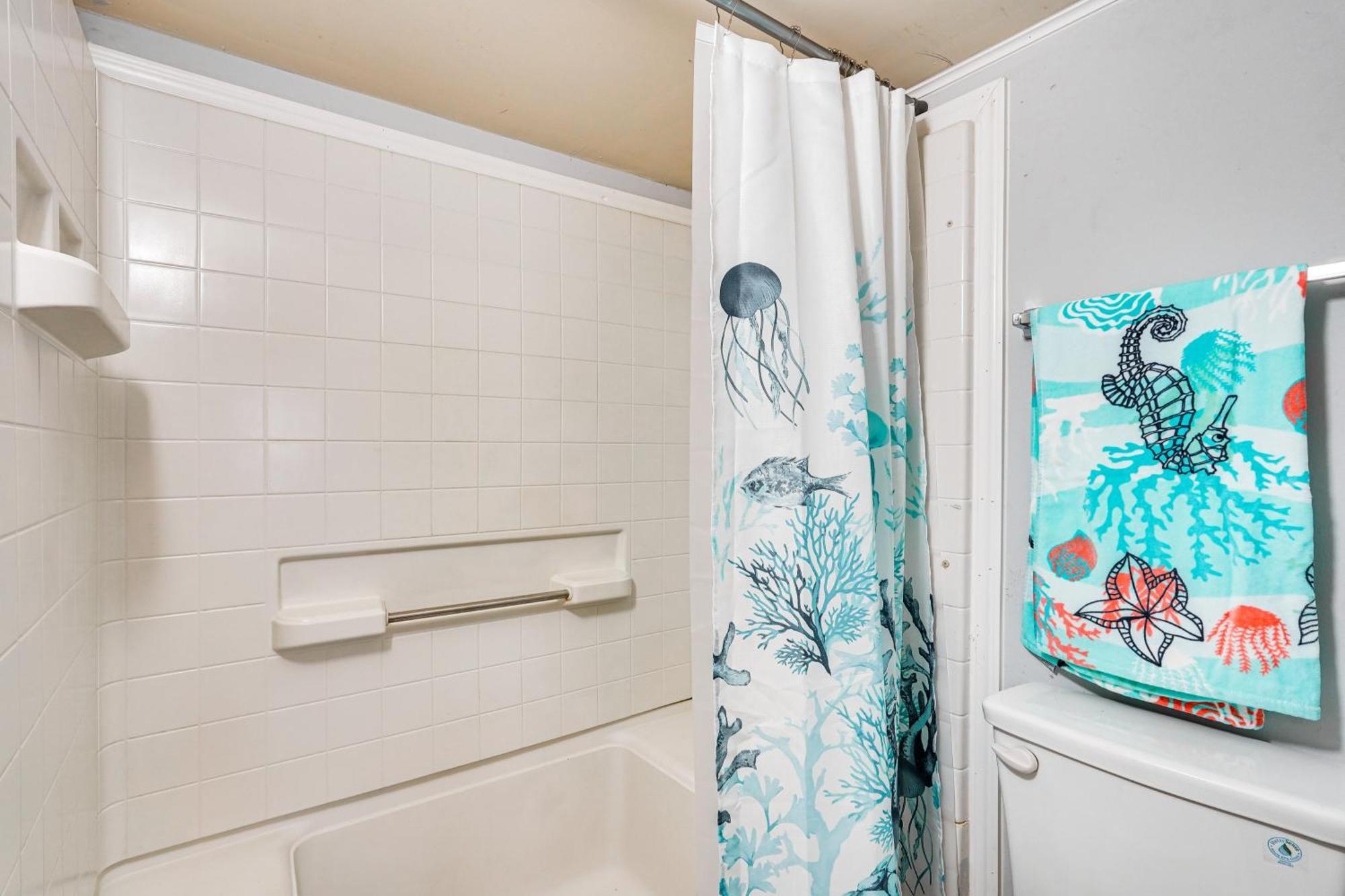 Lakefront Panama City Studio With Hot Tub Access エクステリア 写真