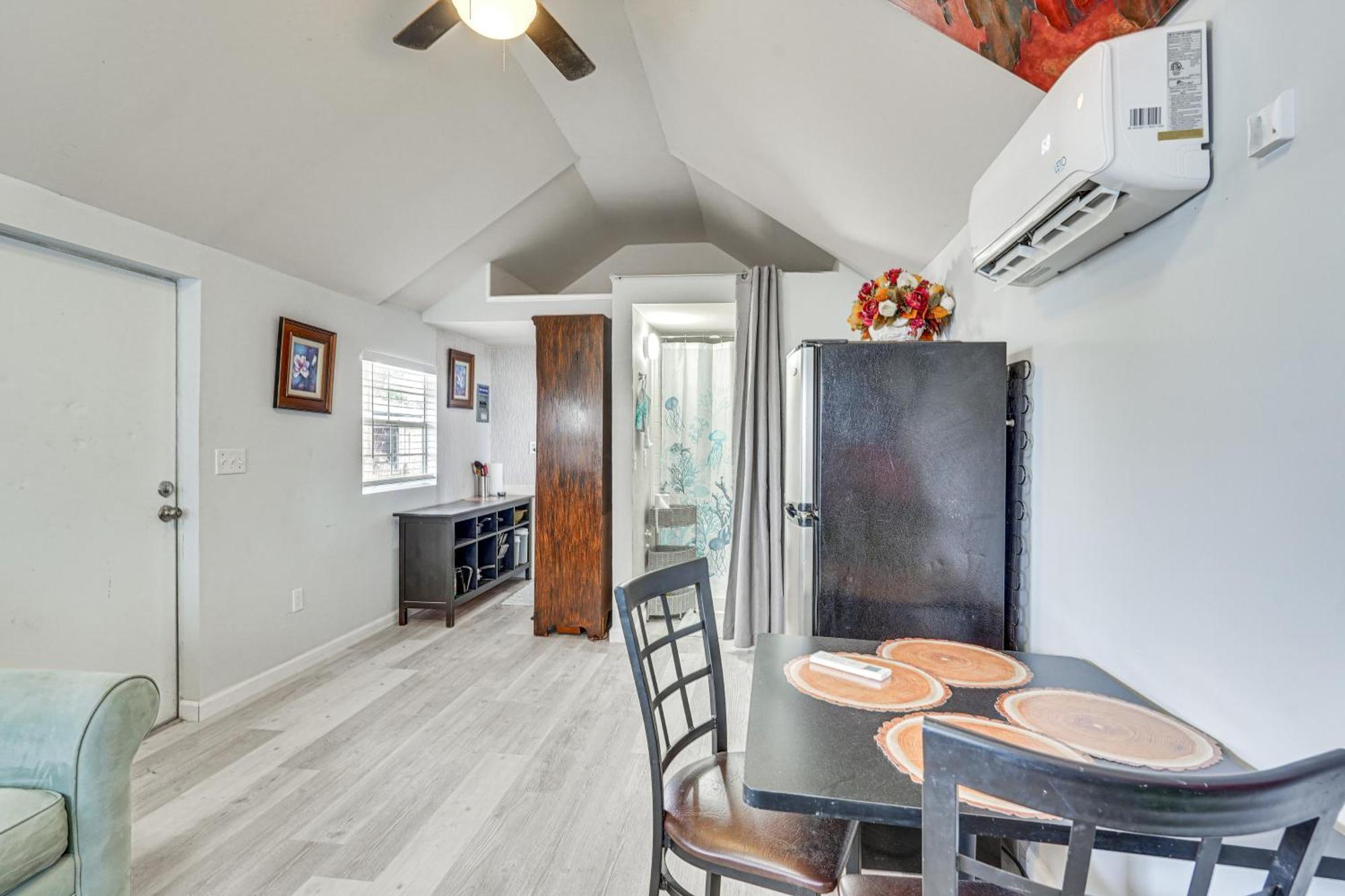 Lakefront Panama City Studio With Hot Tub Access エクステリア 写真