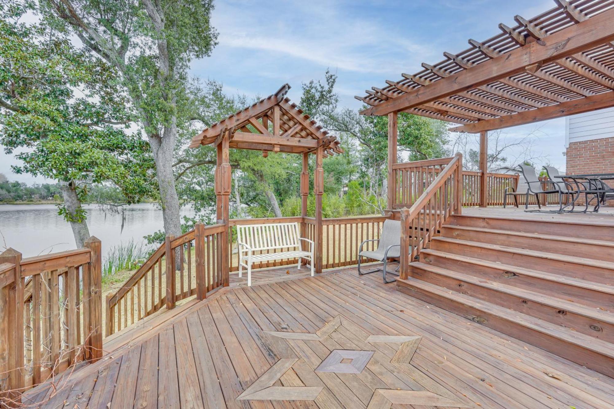 Lakefront Panama City Studio With Hot Tub Access エクステリア 写真