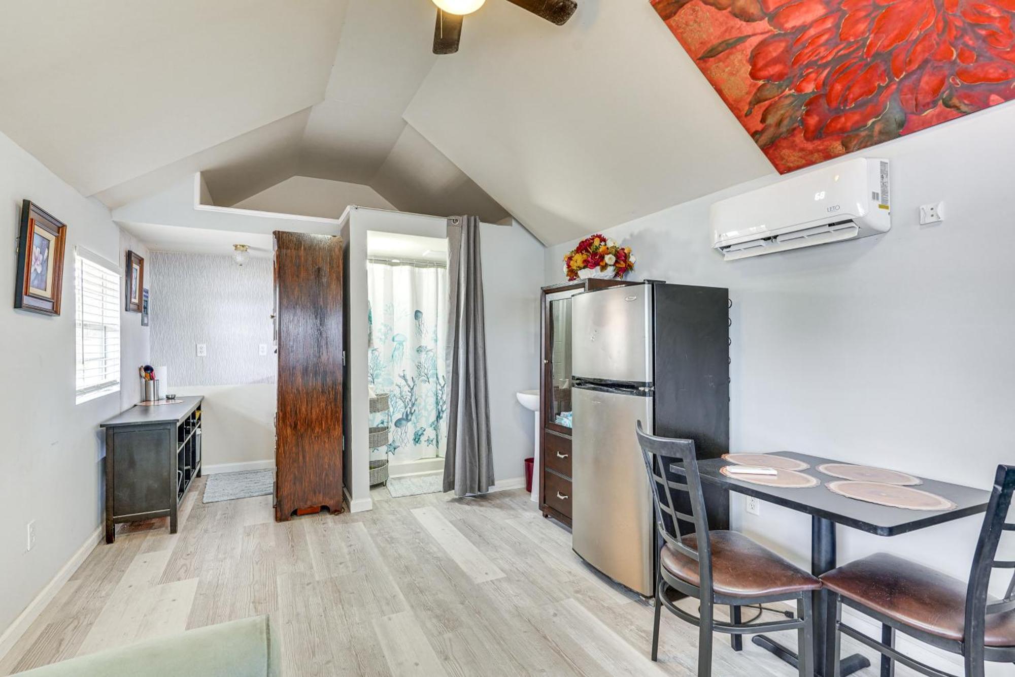 Lakefront Panama City Studio With Hot Tub Access エクステリア 写真