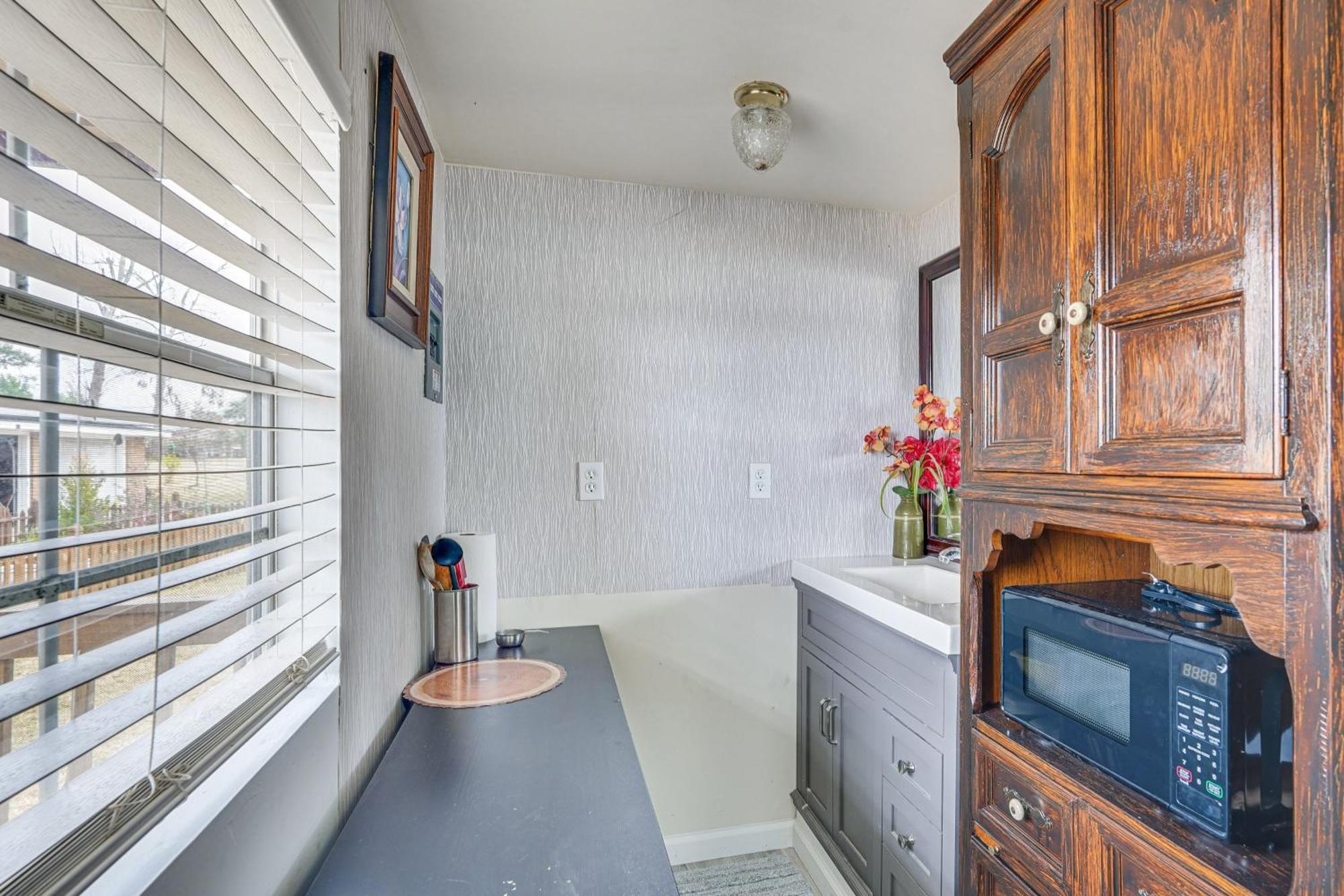 Lakefront Panama City Studio With Hot Tub Access エクステリア 写真